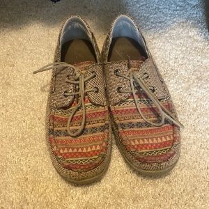 Roper Size 7.5 Western/Aztec print women’s shoes